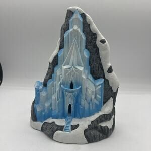 DEPT 56 Disney Vill FROZEN Elsa's Ice Palace Porcelain Lit House Retired